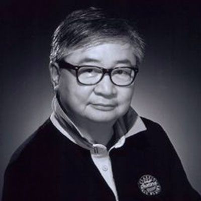 Dr. Maxence Caillens